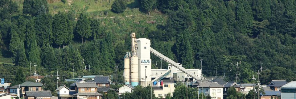 所在地 自然ゆたかな兵庫県丹波市にある工場